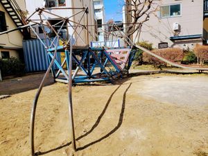 Same jungle gym but viewed from an angle. It looks super scary and like construction stuff gathered in a tangle of metal